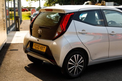 Toyota Aygo VVT-I X-PLAY 8