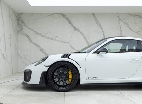 Porsche 911 GT2 RS (991) 46