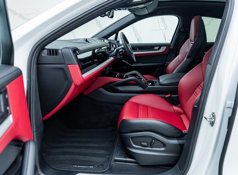 Porsche Cayenne V6 E-HYBRID Coupe 19