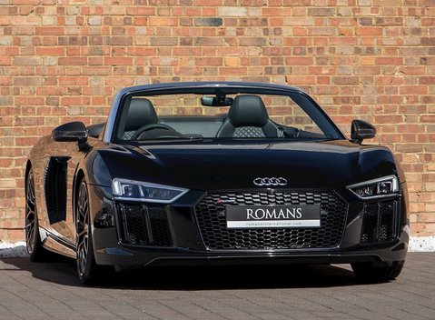 Audi R8 V10 Plus Spyder 1