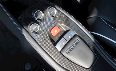 Ferrari 458 Italia 4