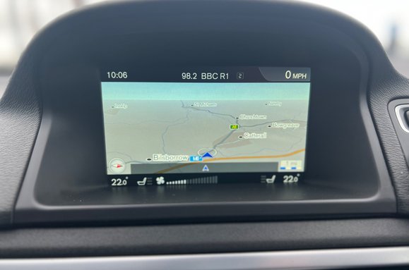 Volvo V70 2.0 D4 SE LUX AUTOMATIC ESTATE 36