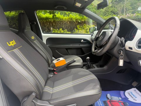 Volkswagen Up 1.0 Street up! Euro 6 3dr 12