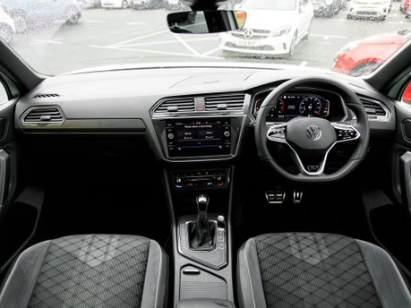 Volkswagen Tiguan R-LINE TSI DSG