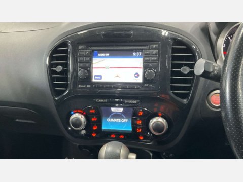 Nissan Juke 1.6 Tekna SUV 5dr Petrol CVT Euro 5 (117 ps) 11