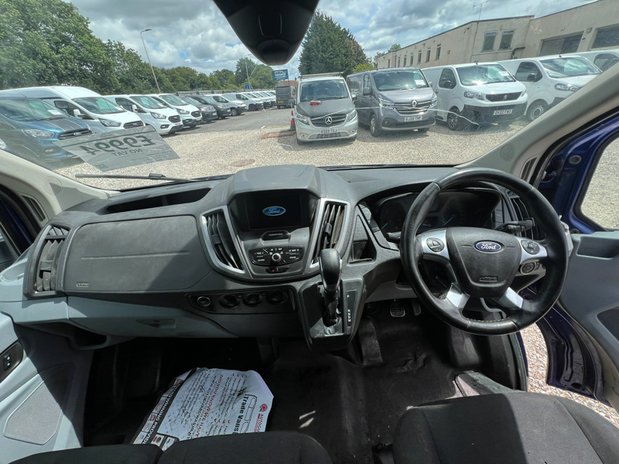 Ford Transit AUTO MWB L2H2 Medium Roof Trend 300 EURO 6 NO VAT 29