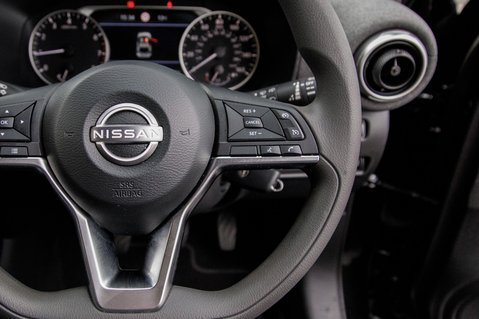 Nissan Juke DIG-T ACENTA PREMIUM 19