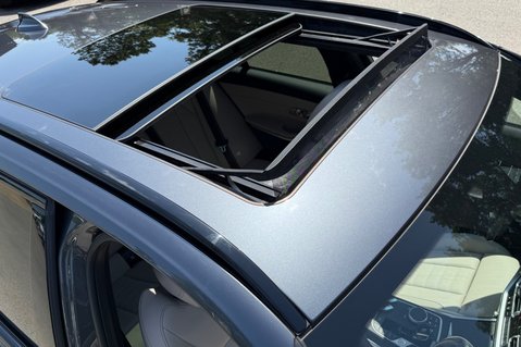 BMW 3 Series 330E M SPORT -PAN ROOF -M PRO PACK -OYSTER LEATHER -ONE OWNER -FBMWSH 22