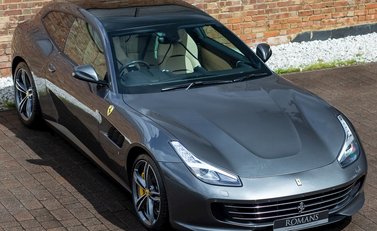 Ferrari GTC4 Lusso 8