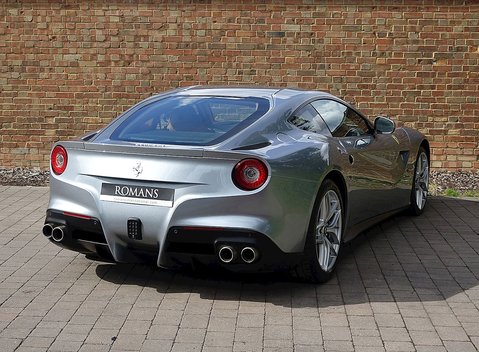 Ferrari F12 Berlinetta 23