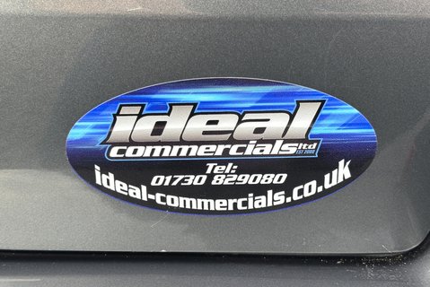 Volkswagen Transporter T32 204 ps Tdi Highline 4Motion DSG Panel Van - Factory Diff Lock 14