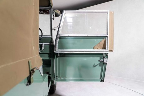 Land Rover Series 1 ACQUIRE A PIECE OF LAND ROVER HISTORY. EXCELLENT HISTORY & PROVENANCE. 14