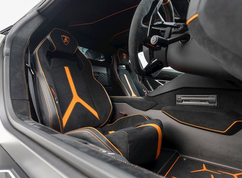 Lamborghini Aventador SVJ LP 770-4 14