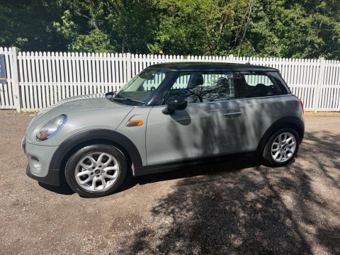 Mini Hatch COOPER 10