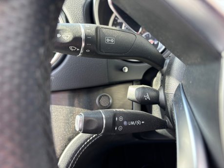 Mercedes-Benz SL Series 3.0 SL400 V6 Grand Edition Convertible 2dr Petrol G-Tronic+ Euro 6 (367ps) 26