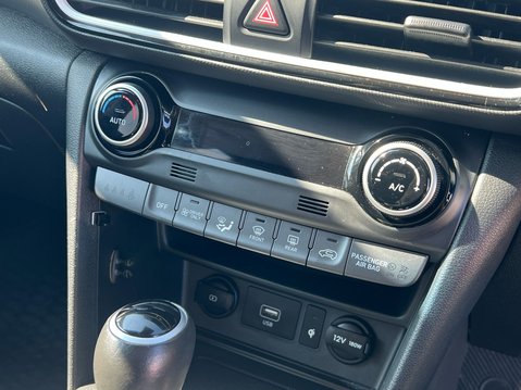 Hyundai KONA GDI PREMIUM 26