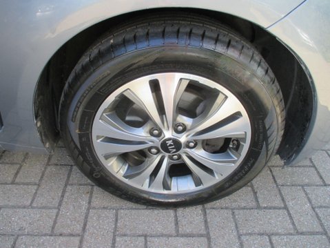 Kia Venga 1.6 2 Euro 6 (s/s) 5dr 12