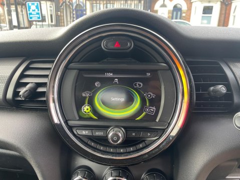Mini Hatch 1.5 Cooper Auto Euro 6 (s/s) 5dr 22