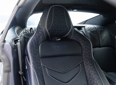 Aston Martin DBS Superleggera 11