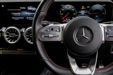 Mercedes-Benz EQA EQA 350 4MATIC AMG LINE 20