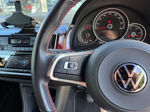 Volkswagen Up GTI 23