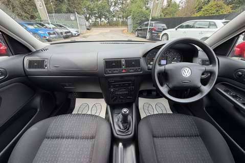 Volkswagen Golf MATCH TDI - ONE OWNER - 18 SERVICE STAMPS!  CAMBELT CHANGED 3 TIMES! 13