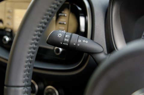 Toyota Aygo X VVT-I PURE 16