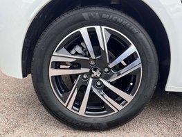 Peugeot 208 1.2 208 Allure Premium+ PureTech SS 5dr 14