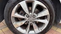 Hyundai i20 1.4 Premium SE Nav Hatchback 5dr Petrol Auto Euro 6 (100 ps) 8