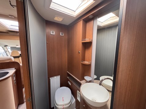 Burstner Aviano i727 22