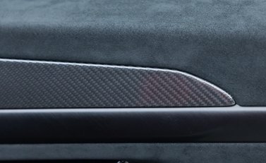 Lamborghini Urus PERFORMANTE 32