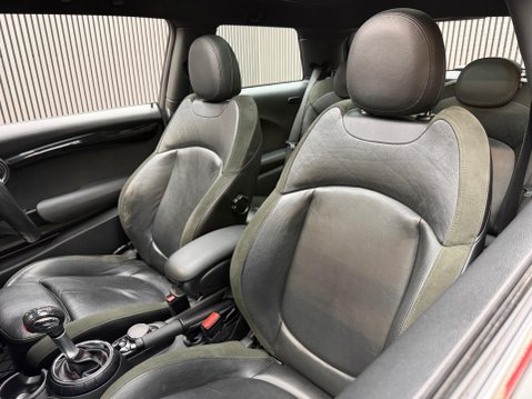 Mini Hatch 2.0 Cooper S Auto Euro 6 (s/s) 3dr 50