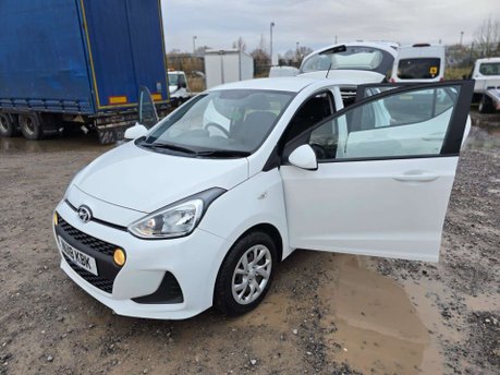 Hyundai i10 1.2 SE Hatchback 5dr Petrol Auto Euro 6 (87 ps) 10