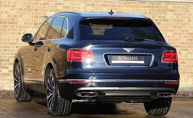 Bentley Bentayga 13