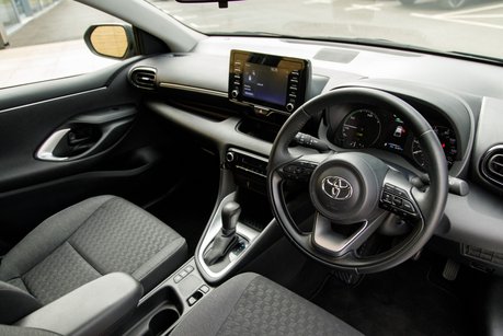 Toyota Yaris ICON FHEV