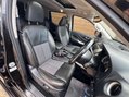 Nissan Navara 2.3 Navara N-Guard dCi 4WD 5dr 21