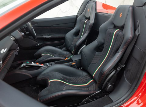 Ferrari 488 SPIDER 23