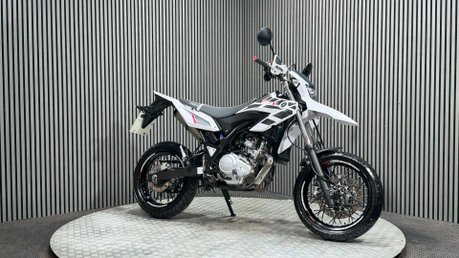 Yamaha WR125 2014 ONLY 11K 1 OWNER SUPERMOTO 125CC 15BHP ENDURO BIKE 6