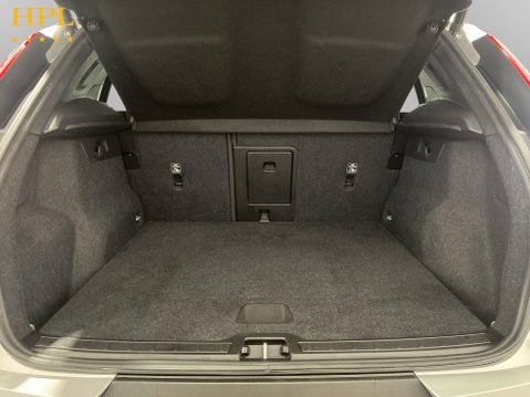 Volvo XC40 Recharge 69kWh Core SUV 5dr Electric Auto RWD (238 ps) Cruise Control - DA 21