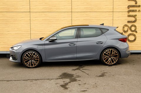 Cupra Leon VZ2 DESIGN EDITION DSG 9