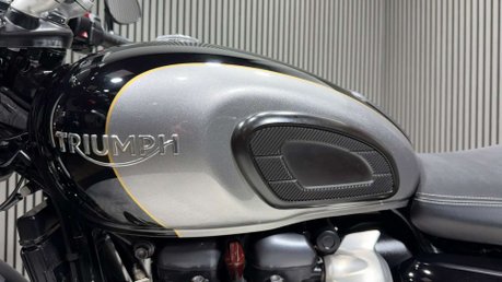Triumph Street 900 2018 ONLY 7K LONG MOT MODERN RETRO 900CC 39