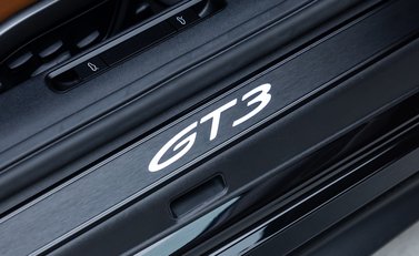 Porsche 911 GT3 TOURING (992.2) 24