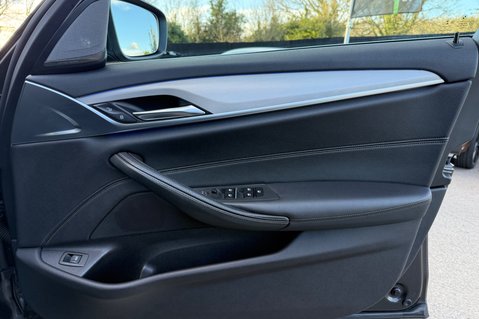 BMW 5 Series 520I SE TOURING AUTOMATIC ESTATE TOURING - HARMAN KARDON - AMBIENT LIGHTING 35