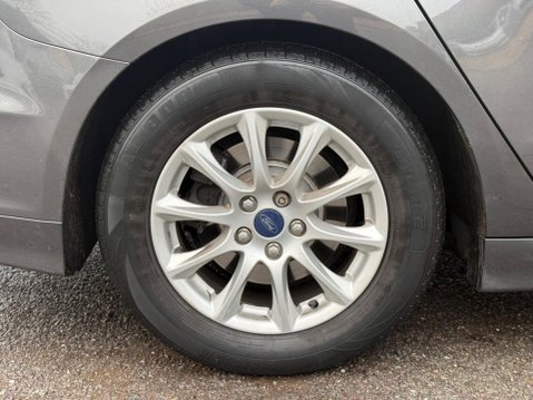 Ford Mondeo 1.5 TDCi ECOnetic Zetec Euro 6 (s/s) 5dr 76