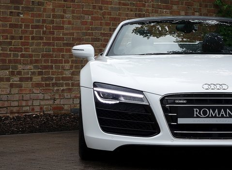 Audi R8 V10 Spyder 23