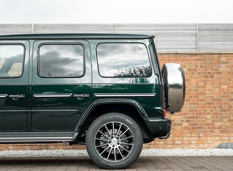 Mercedes-Benz G Series AMG Line 28