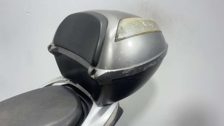 Honda SH300i SH300 2010 300CC PROJECT RUNNING SCOOTER SPARES OR REPAIR BIKE 7