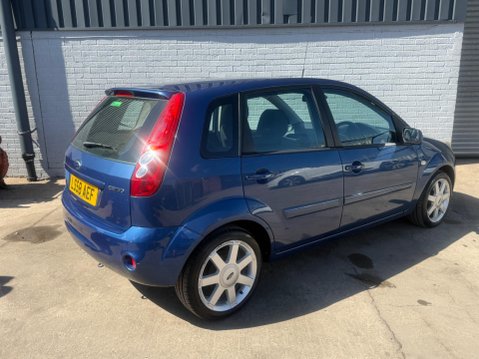 Ford Fiesta 1.4 Zetec Blue Edition 5dr 8