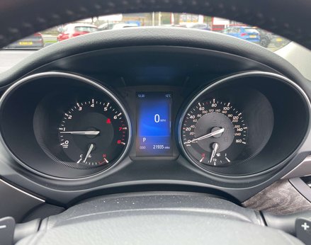 Toyota Avensis 1.8 Avensis Excel Valvematic CVT 5dr 20