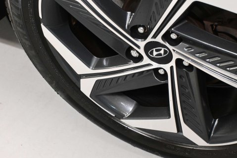Hyundai TUCSON 1.6 Tucson Premium TGDi HEV Auto 5dr 25